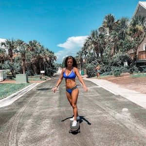 Meet your Posher, Courtney